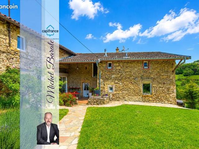 Maison 10 pièces 374 m²
