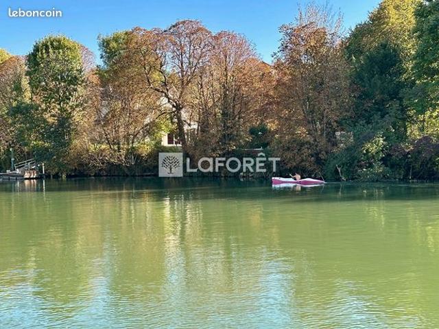 Maison 10 pièces 376 m²