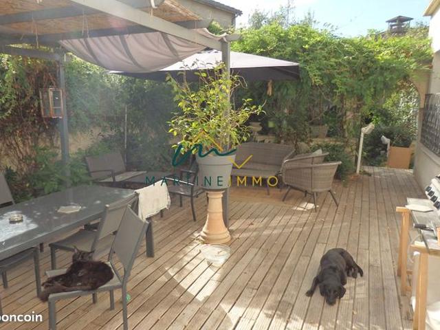 Maison 10 pièces 376 m²