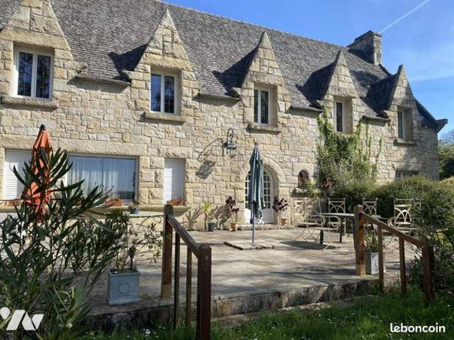 Maison 10 pièces 380 m²