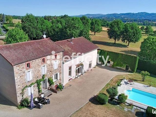 Maison 10 pièces 380 m²