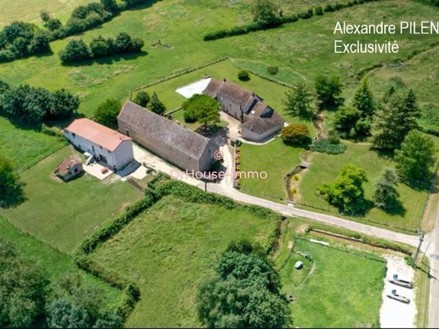 Maison 10 pièces 380 m²