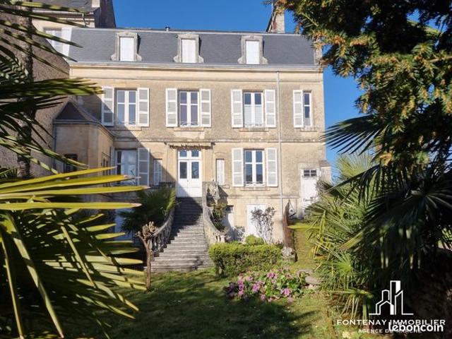 Maison 10 pièces 385 m²
