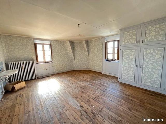 Maison 10 pièces 388 m²