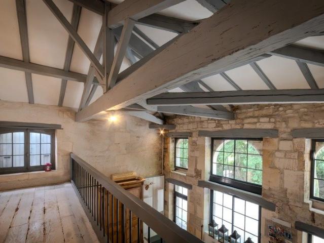 Maison 10 pièces 370 m²