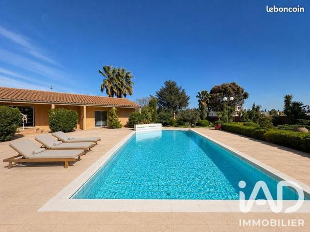 Maison 10 pièces 392 m²