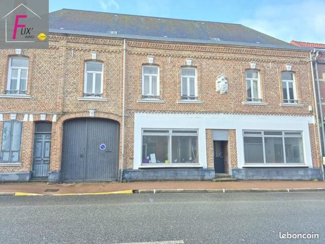 Maison 10 pièces 300 m²