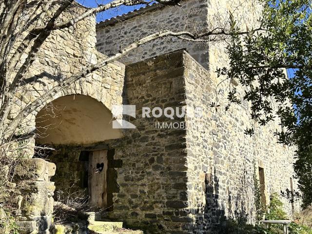 Maison 10 pièces 300 m²