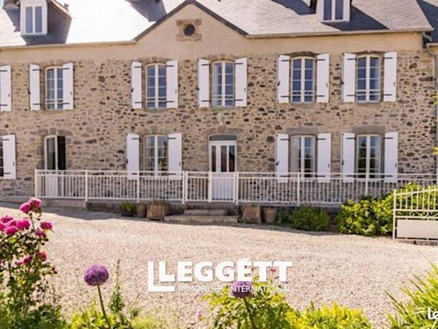 Maison 10 pièces 300 m²