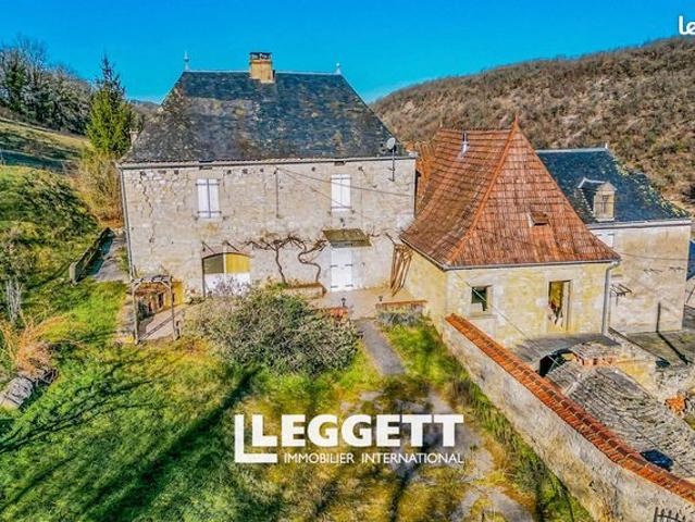 Maison 10 pièces 300 m²