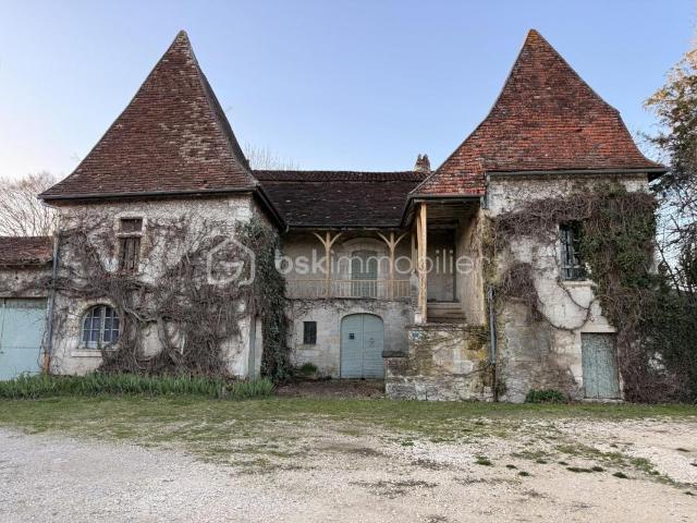 Maison 10 pièces 300 m²