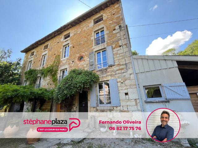 Maison 10 pièces 300 m²