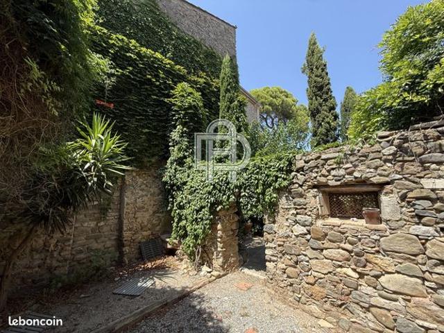 Maison 10 pièces 300 m²