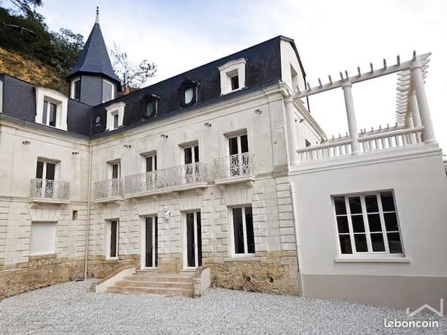 Maison 10 pièces 300 m²