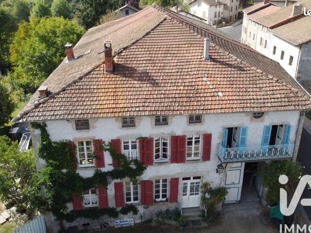 Maison 10 pièces 300 m²