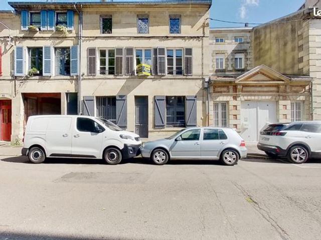 Maison 10 pièces 300 m²