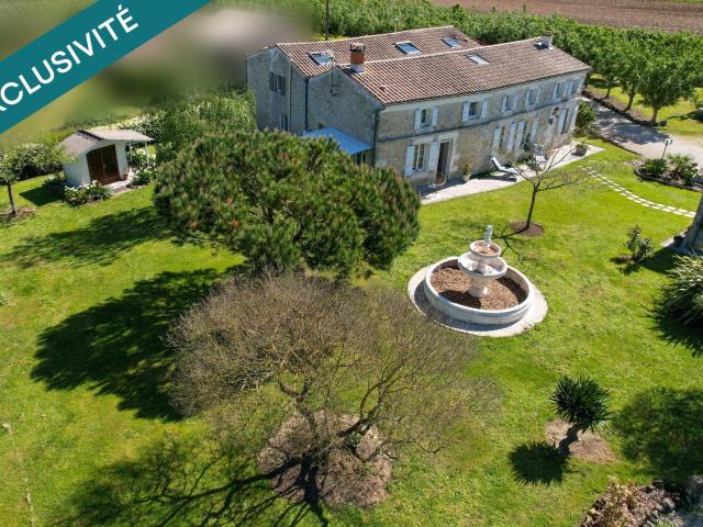 Maison 10 pièces 302 m²