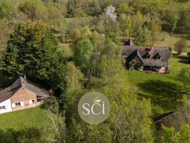Maison 10 pièces 305 m²