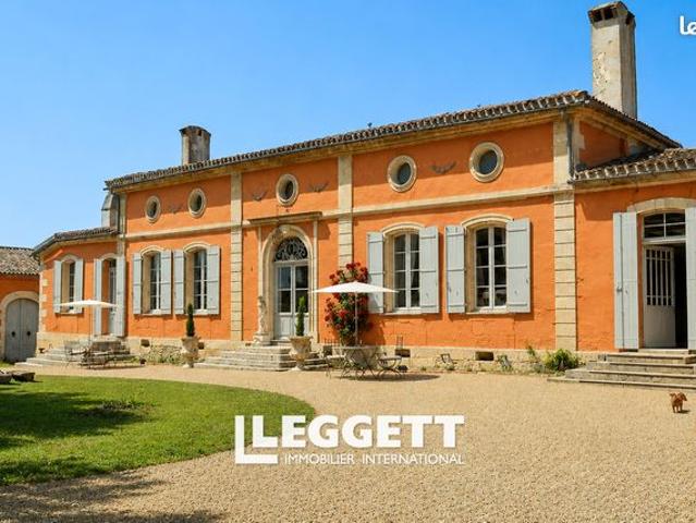 Maison 10 pièces 305 m²