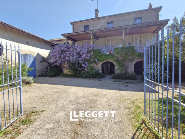 Maison 10 pièces 306 m²