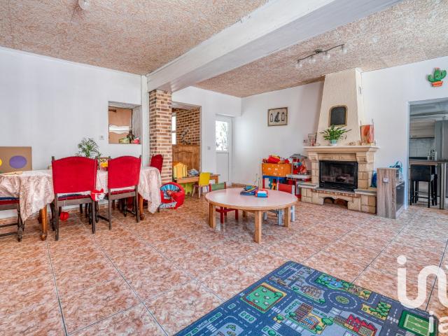 Maison 10 pièces 308 m²