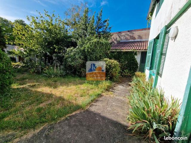 Maison 10 pièces 309 m²