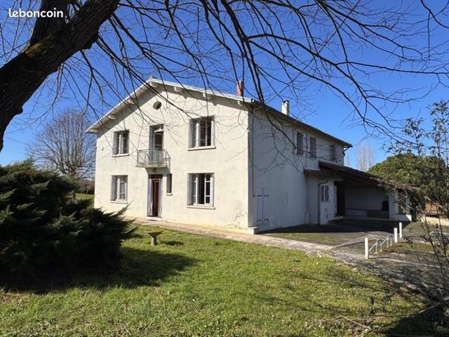 Maison 10 pièces 310 m²