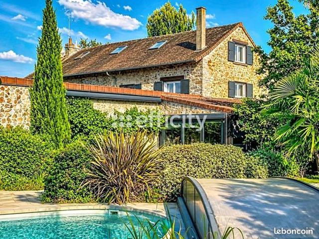 Maison 10 pièces 310 m²