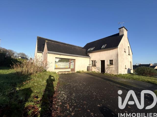 Maison 10 pièces 310 m²