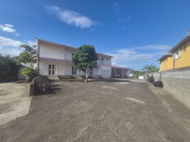 Maison 10 pièces 311 m²