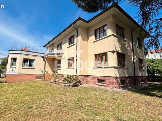 Maison 10 pièces 312 m²