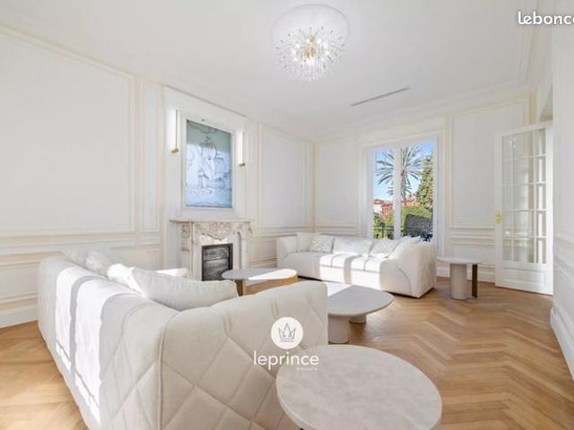 Maison 10 pièces 315 m²