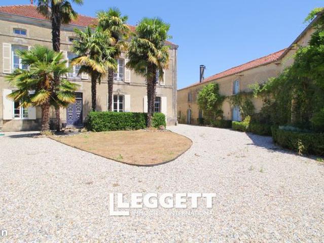 Maison 10 pièces 316 m²