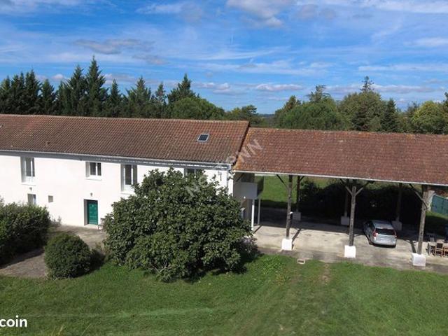 Maison 10 pièces 320 m²
