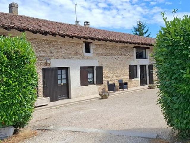 Maison 10 pièces 320 m²