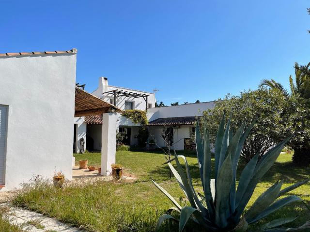 Maison 10 pièces 320 m²