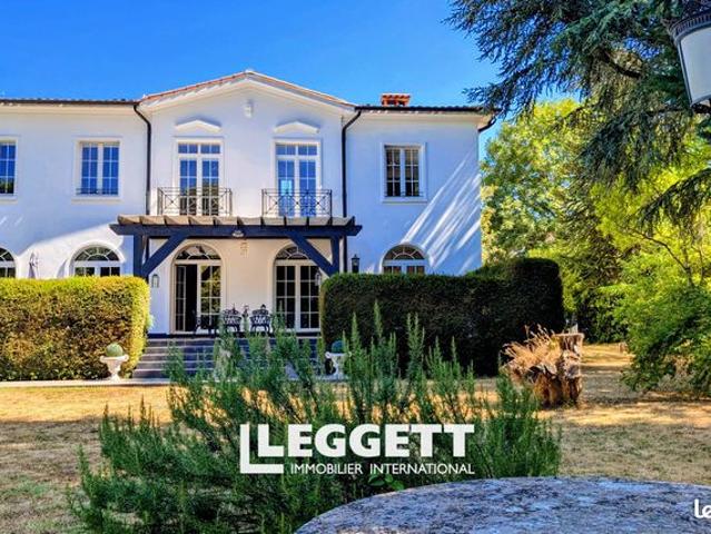 Maison 10 pièces 321 m²