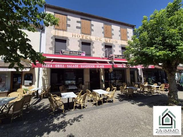 Maison 10 pièces 325 m²