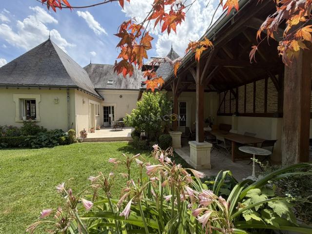 Maison 10 pièces 326 m²