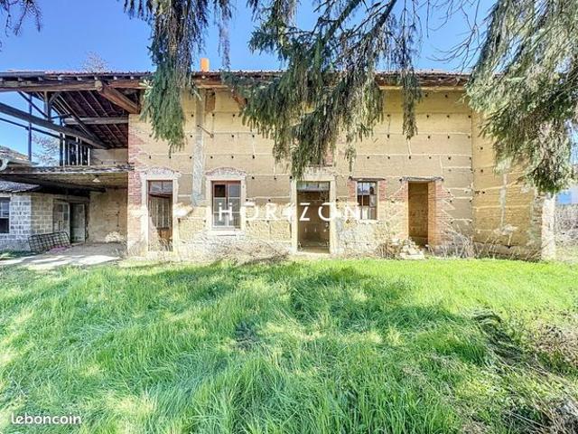 Maison 10 pièces 328 m²