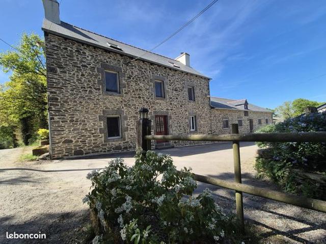Maison 10 pièces 330 m²