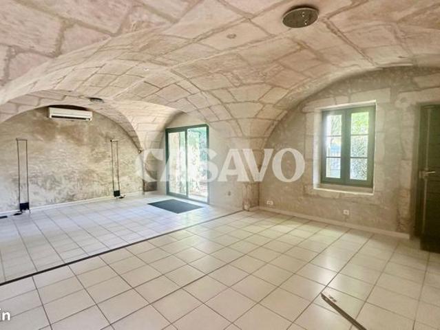 Maison 10 pièces 330 m²