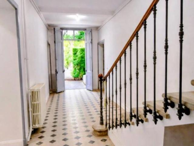 Maison 10 pièces 338 m²