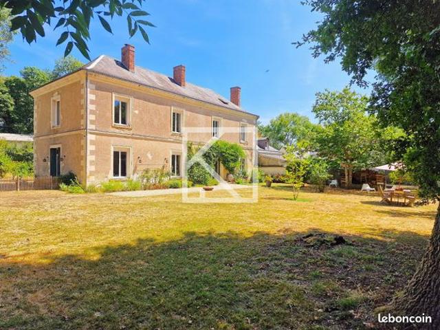 Maison 10 pièces 339 m²