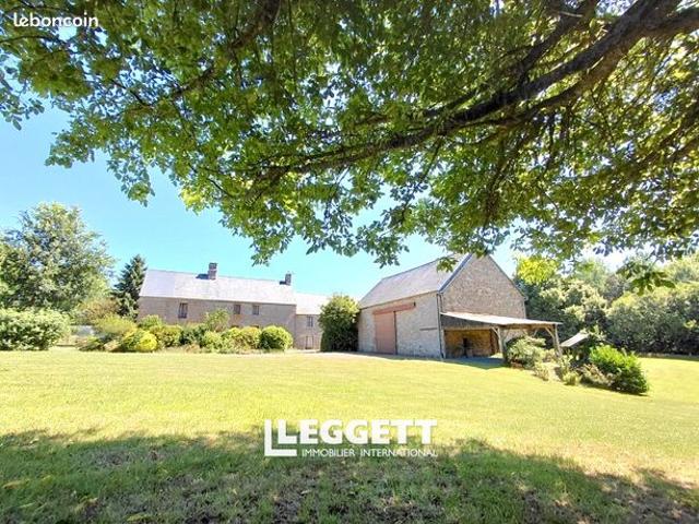 Maison 10 pièces 440 m²