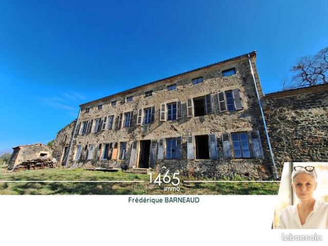 Maison 10 pièces 450 m²