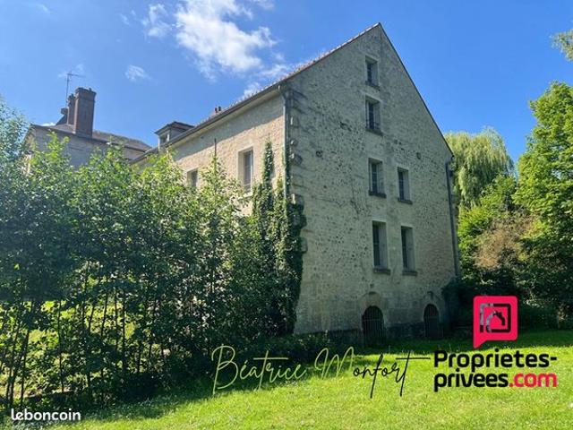 Maison 10 pièces 474 m²