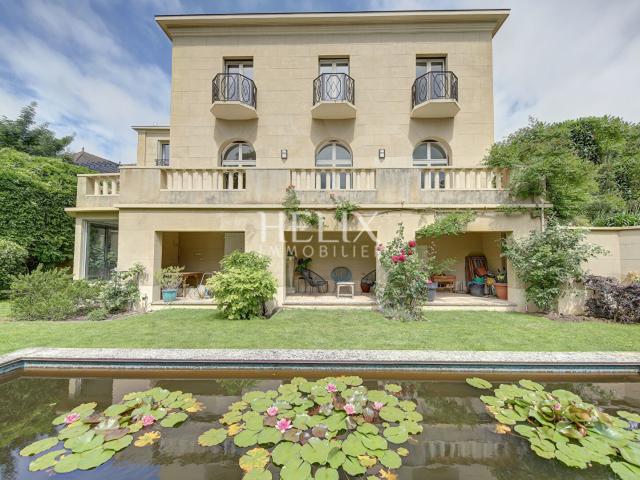 Maison 10 pièces 490 m²