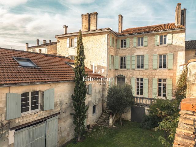 Maison 10 pièces 495 m²
