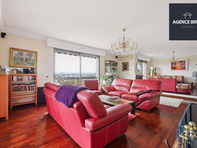Maison 10 pièces 400 m²